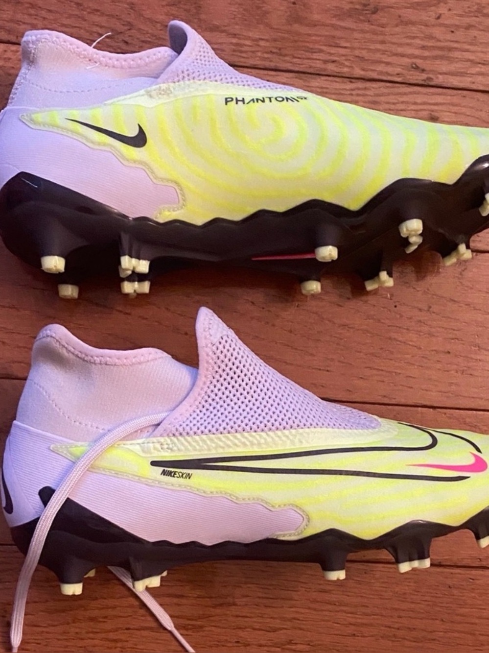 Nike Phantom GTX Soccer Cleats